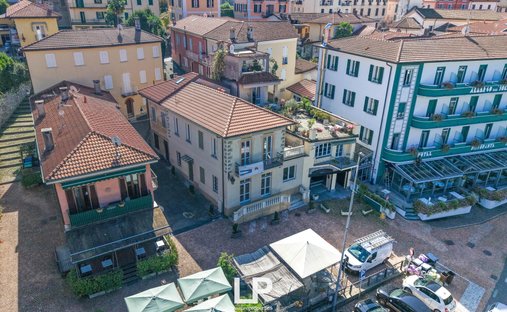 Haus in Porto Valtravaglia, Lombardei, Italien 1