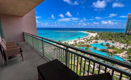 Apartment in Paradise Island, New Providence, The Bahamas 1