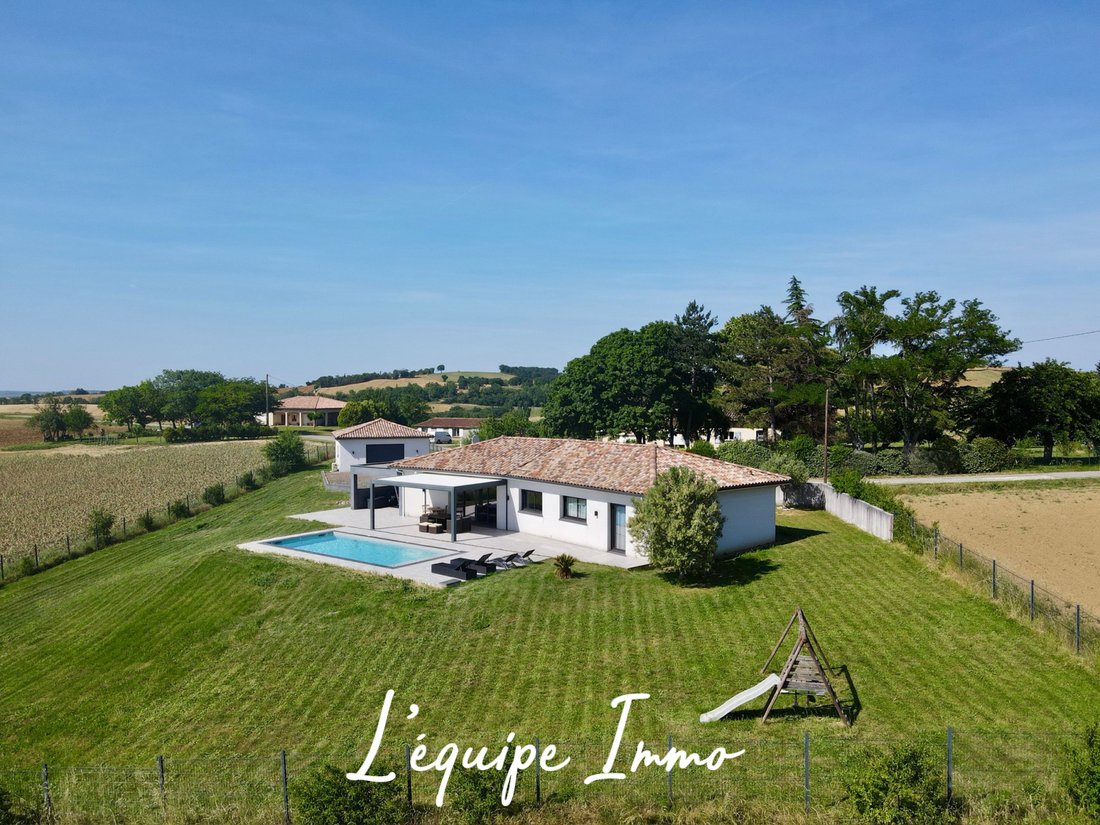 Villa in Casse Martin, L'Isle-Jourdain, France 1 - 18008631