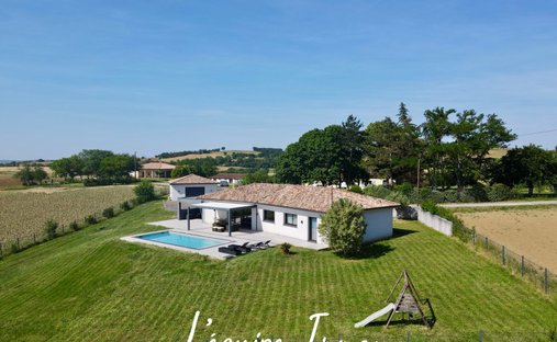 Villa à Casse Martin, L'Isle-Jourdain, France 1