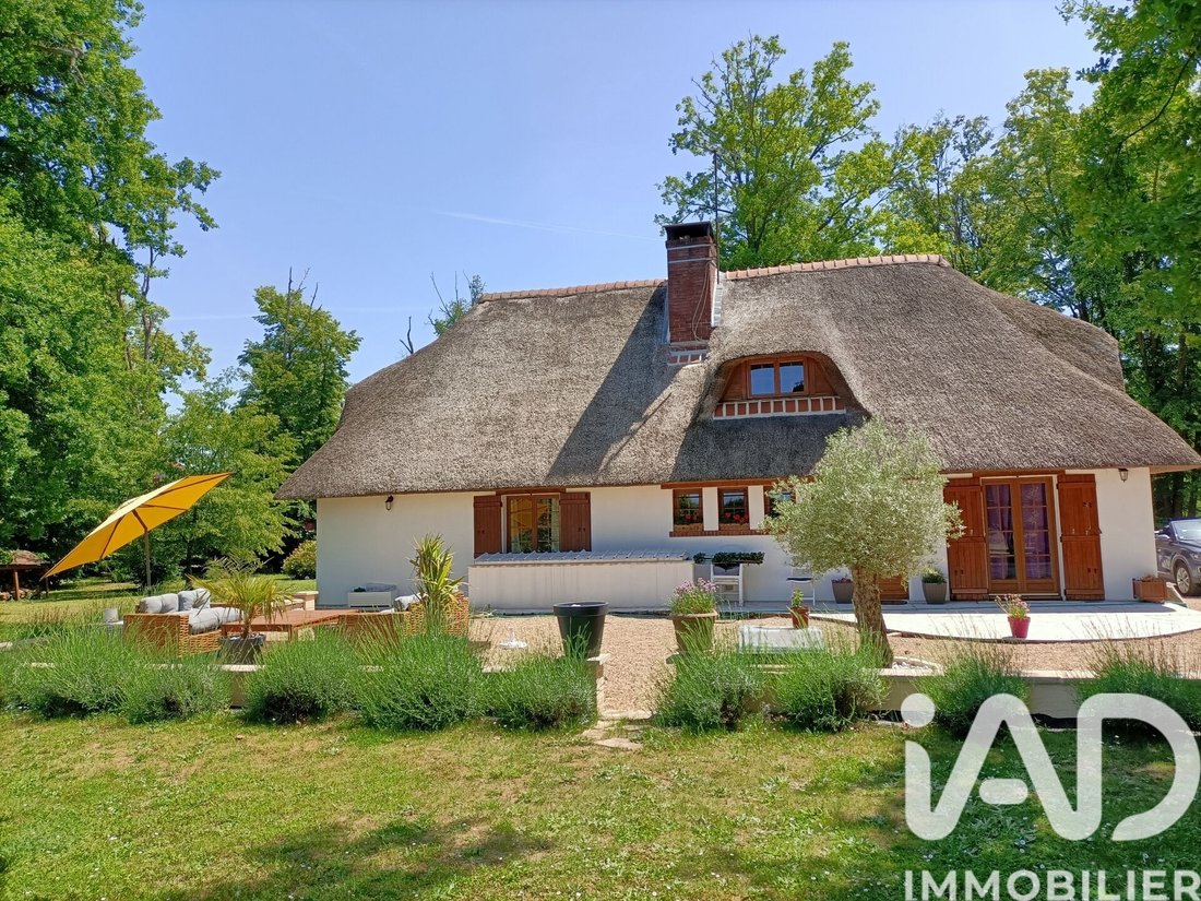 House in Asnières-sur-Oise, Ile-de-France, France 1 - 18035479