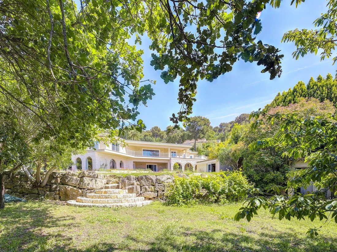 Villa in Mougins, Provence-Alpes-Côte d'Azur, France 3 - 18027697