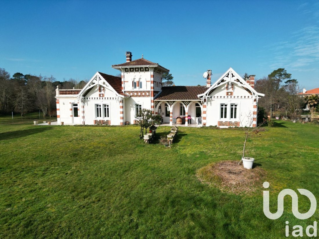 House in Sanguinet, Nouvelle-Aquitaine, France 1 - 18035598