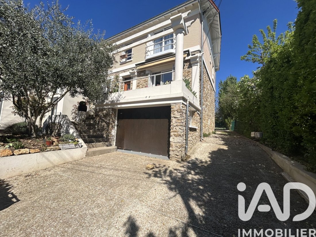 House in Sucy-en-Brie, Ile-de-France, France 2 - 18035527