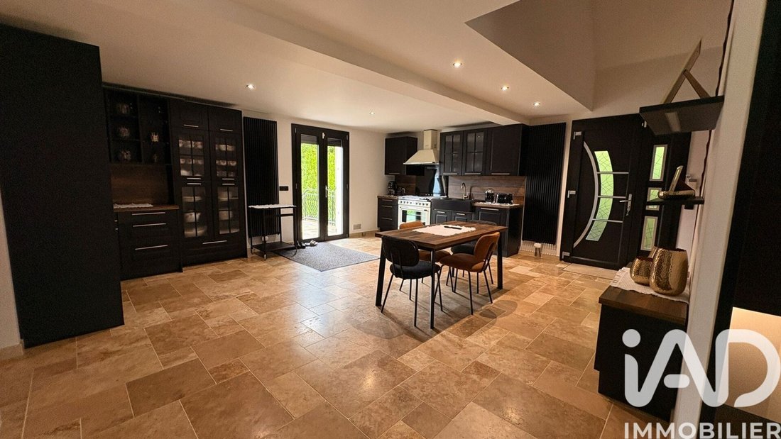 House in Montfermeil, Ile-de-France, France 5 - 18035541