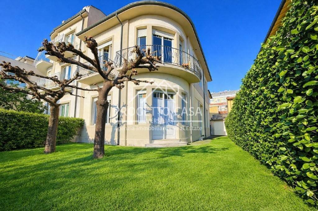 House in Lido di Camaiore, Camaiore, Tuscany 2 - 18021703
