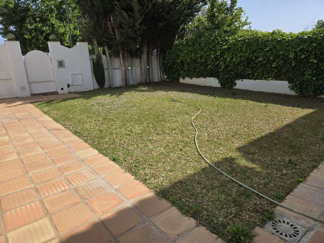 Chalet in Alhaurin de la Torre, Andalusia, Spain 2 - 18031264