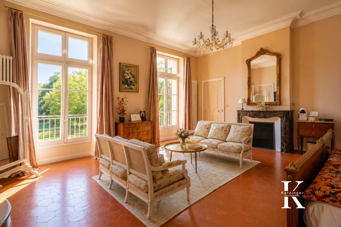 Chateau in Centre Ville, Pezenas, France 4 - 16750850