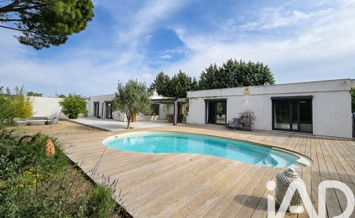 House in Pujaut, Occitania, France 1