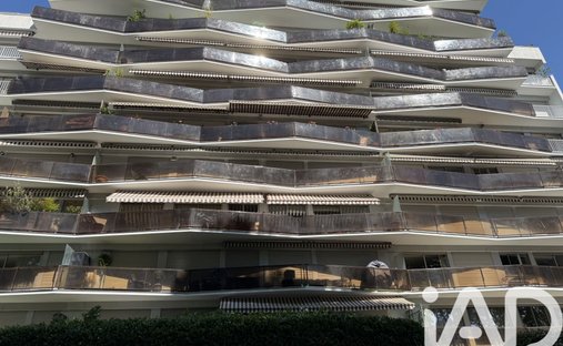 Apartment in Ile de la Jatte - Parc d'Orléans, Neuilly-sur-Seine, France 1