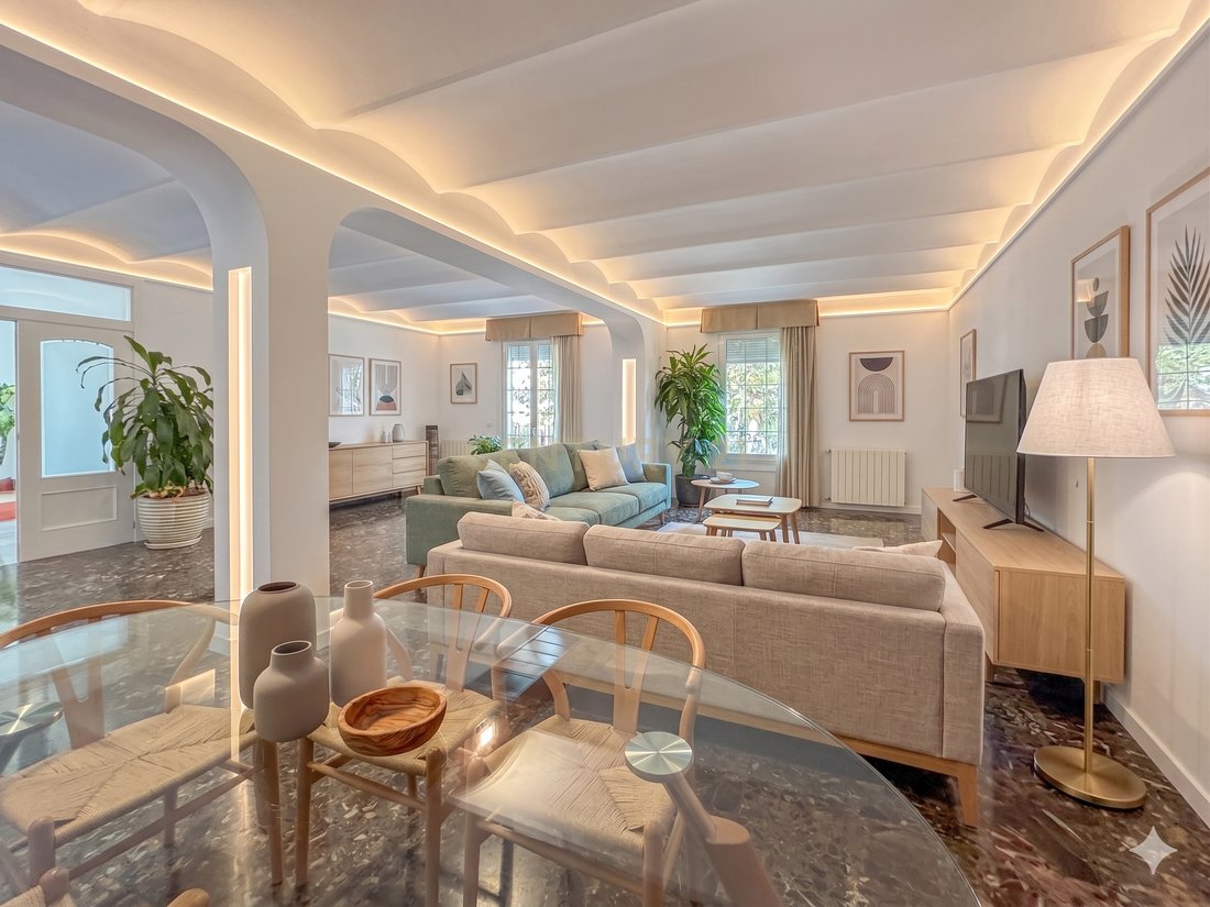 Villa in Premia de Mar, Catalonia, Spain 1 - 16613066