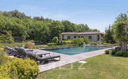 House in Châteauneuf-Grasse, Provence-Alpes-Côte d'Azur, France 1