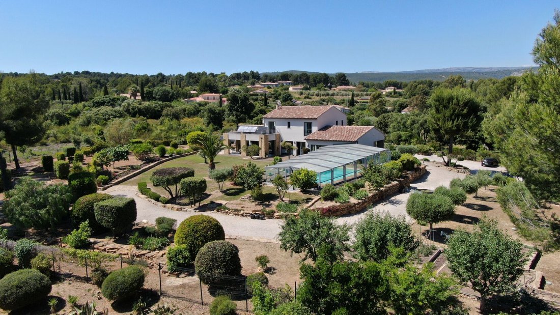 House in La Cadiere-d'Azur, Provence-Alpes-Côte d'Azur, France 1 - 18029739