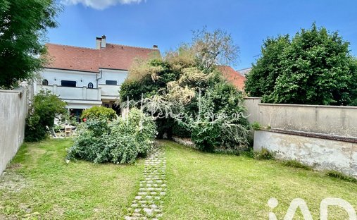 House in Herondeaux, Groslay, France 1