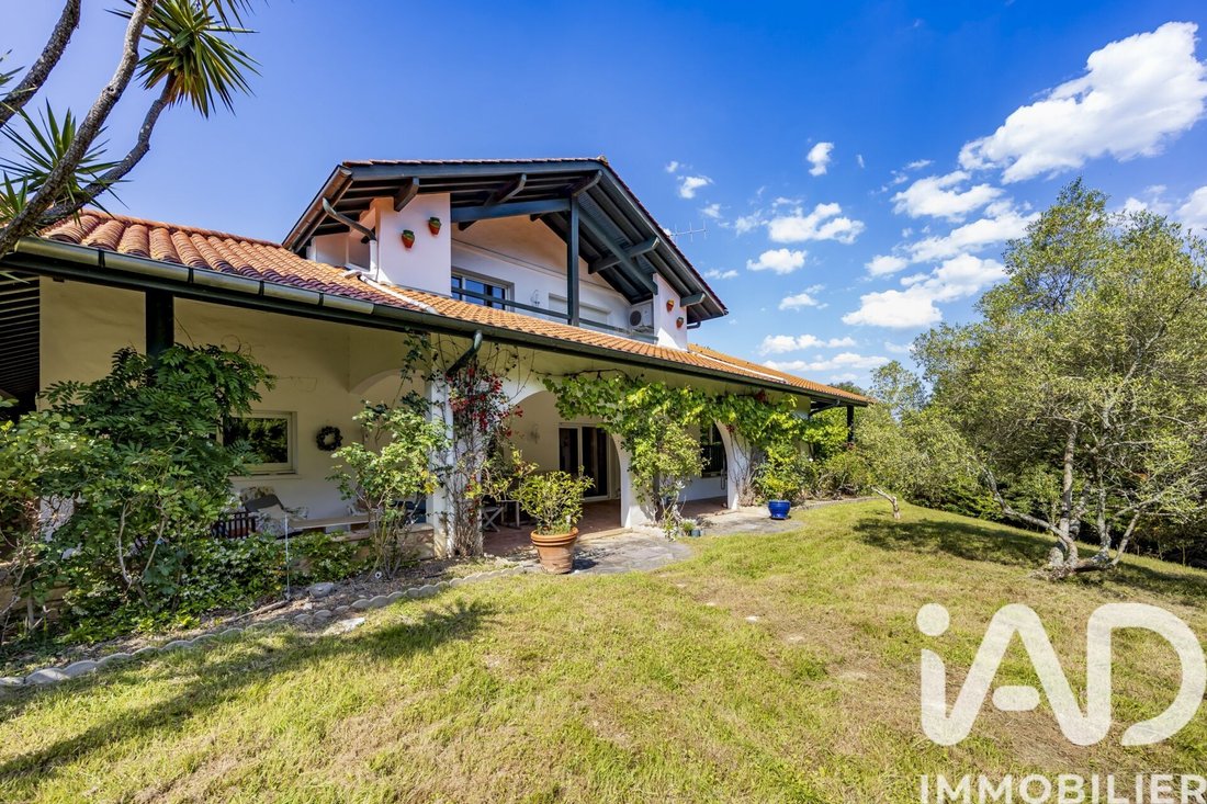 House in Mendi-Choko-Karrikatxar-Olhette, Urrugne, France 1 - 18035637