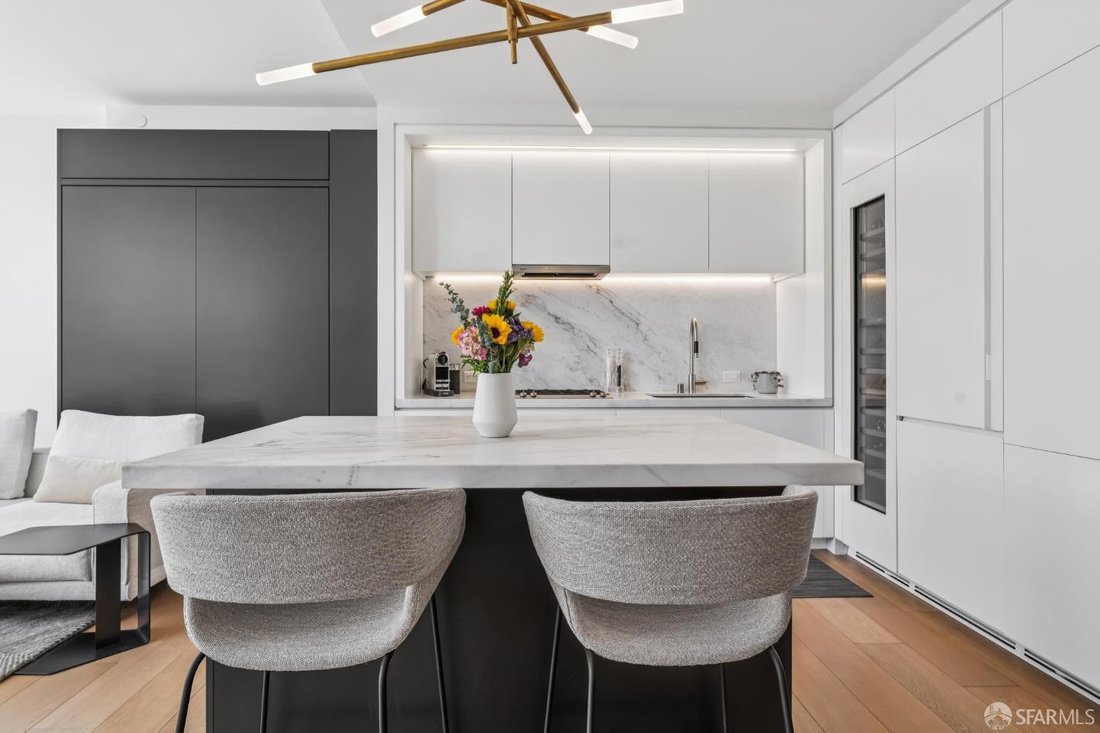 Condo in San Francisco, California, United States 4 - 18029425
