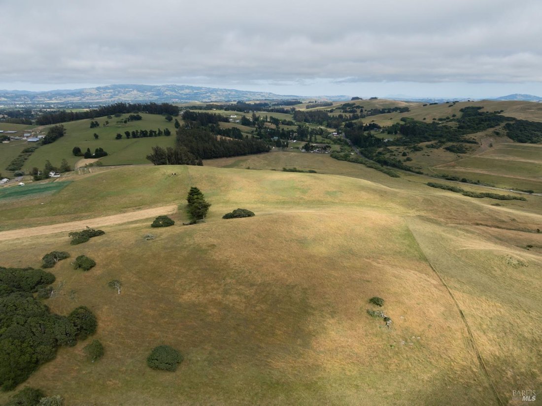 Land in Petaluma, California, United States 3 - 18031236