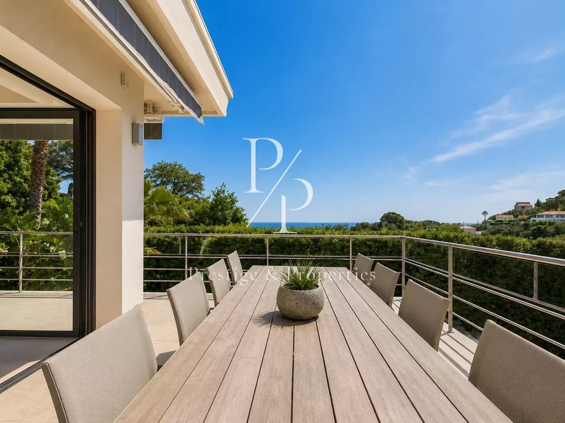 Villa in Cannes, Provence-Alpes-Côte d'Azur, France 2 - 18027540
