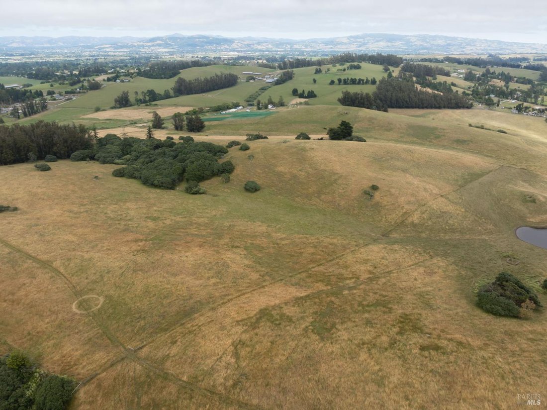 Land in Petaluma, California, United States 5 - 18031236