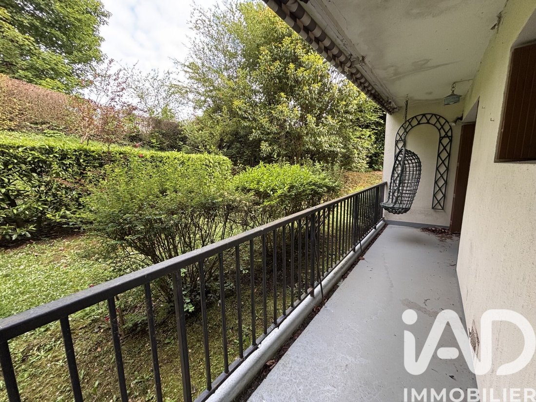 Apartment in Thierry-Saint-Cloud, Ville-d'Avray, France 1 - 18035517
