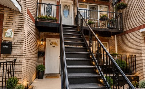 House in New York, New York, United States 1