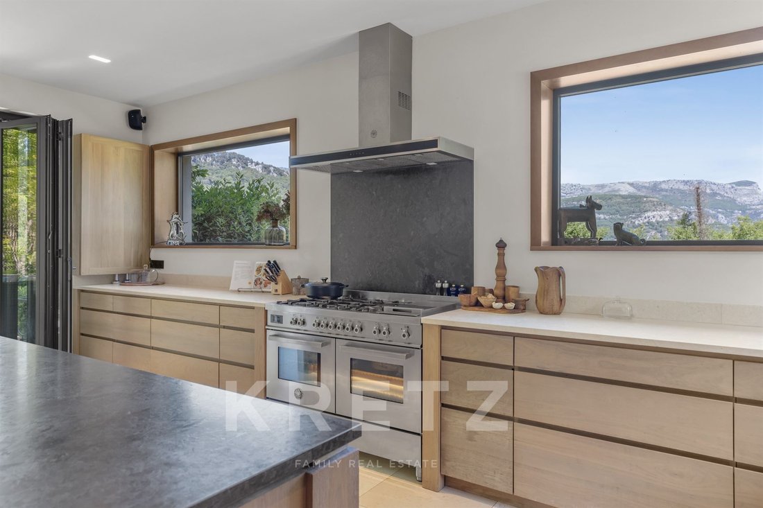House in Châteauneuf-Grasse, Provence-Alpes-Côte d'Azur, France 4 - 18031308