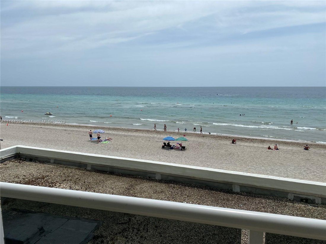 Condo in Hollywood, Florida, United States 1 - 17202306
