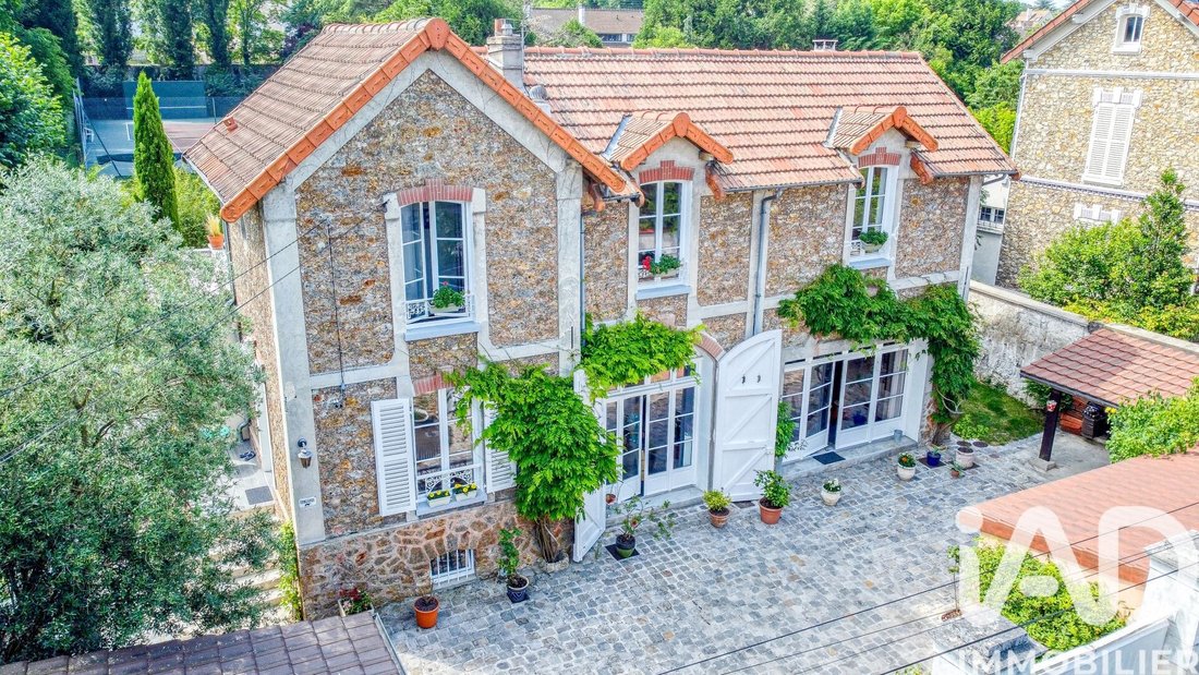 House in Lagny-sur-Marne, Ile-de-France, France 2 - 18035503