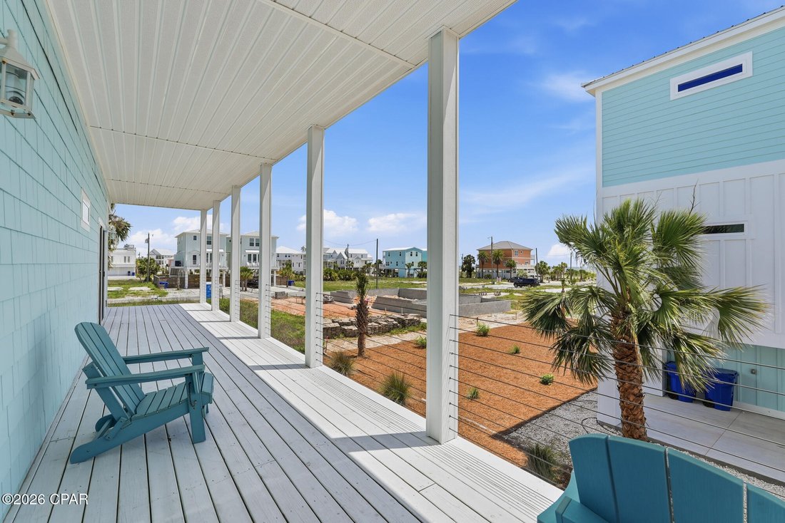 Port St. Joe, Florida, United States 2 - 18028189