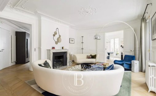 Apartment in Saint Germain des Prés, Paris 6e Arrondissement, Paris 1