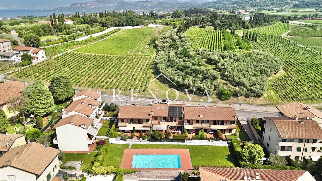 Villa in Bardolino, Veneto, Italy 2 - 18010160