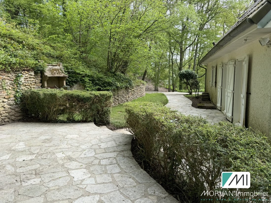 House in Les Essarts-le-Roi, Ile-de-France, France 3 - 18032606