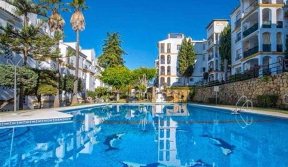 Apartment in Benahavis, Andalusia, Spain 3 - 18028068