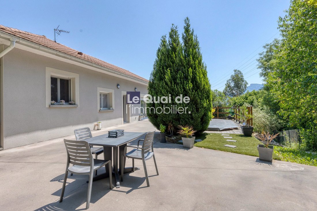 House in Les Iles, Moirans, France 3 - 18032641