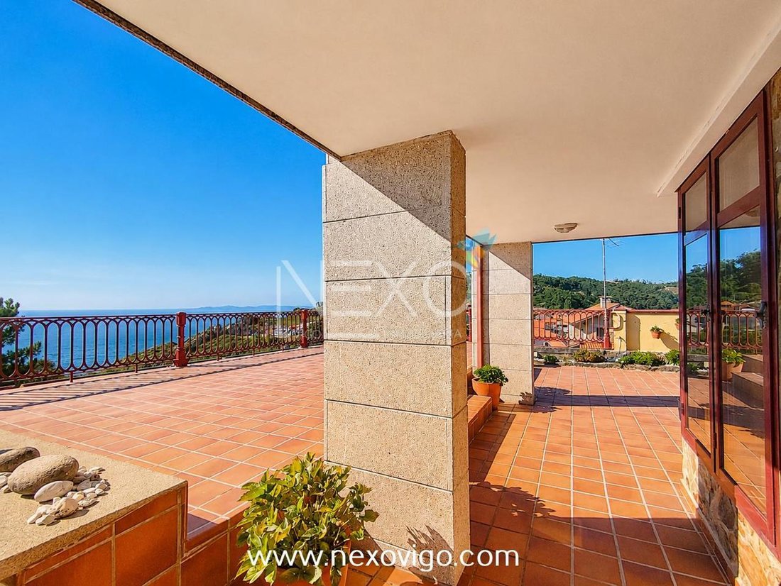 Villa in O Hio, Cangas, Spain 1 - 18029341