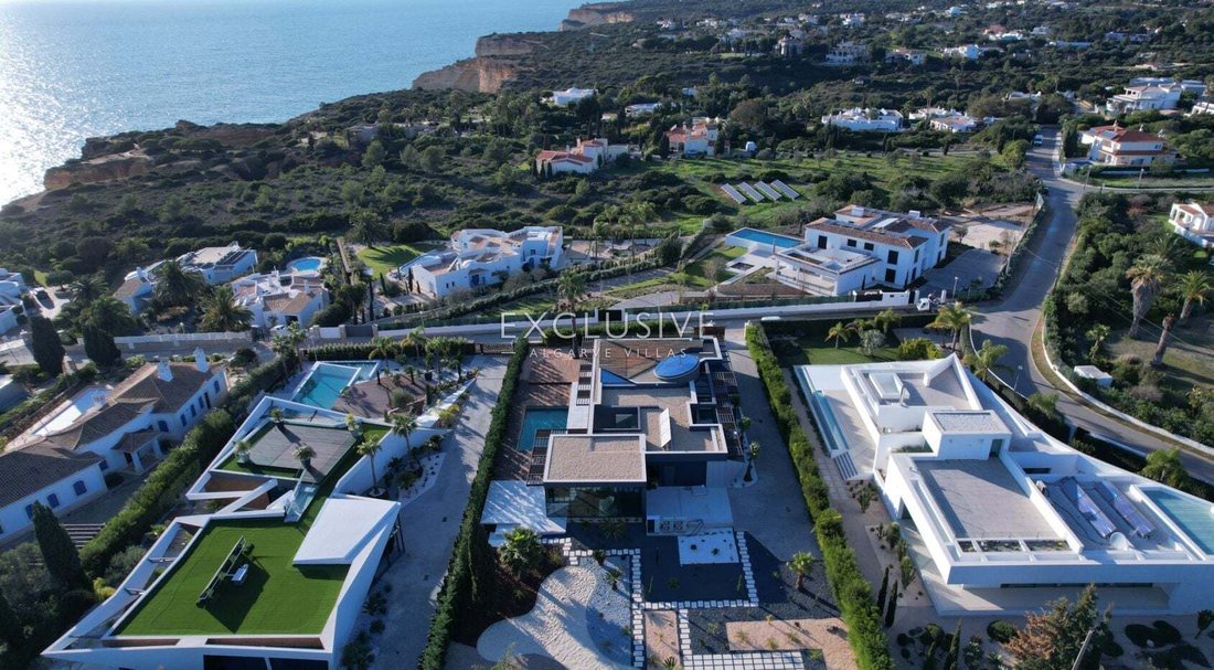 Villa in Carvoeiro, Algarve, Portugal 5 - 15399035