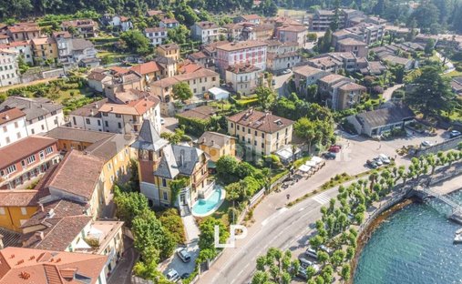 House in Porto Valtravaglia, Lombardy, Italy 1