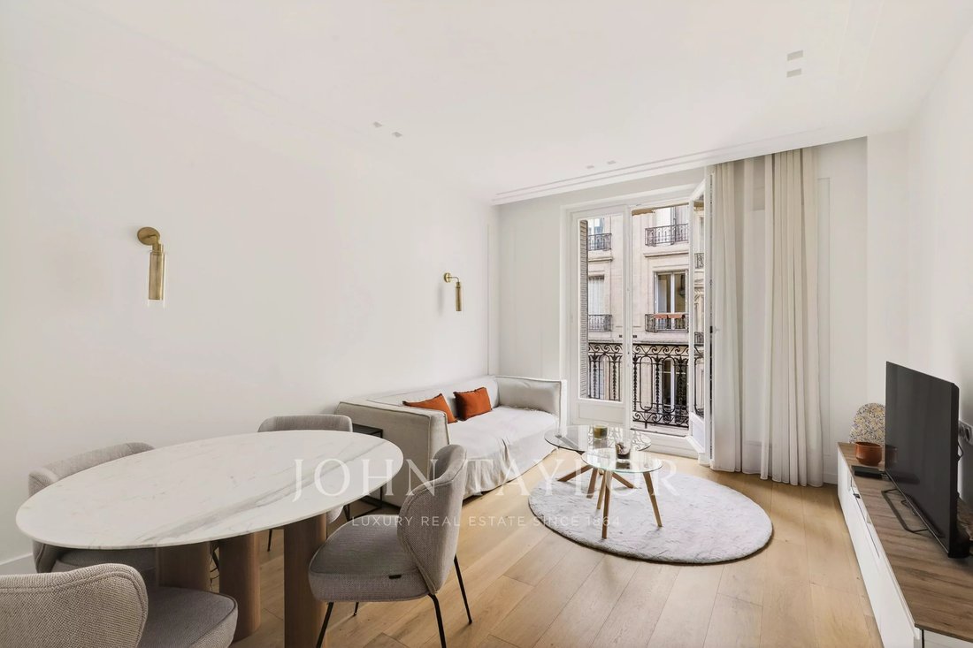 Apartment in Batignolles-Cardinet, Paris 17e Arrondissement, Paris 1 - 18027690