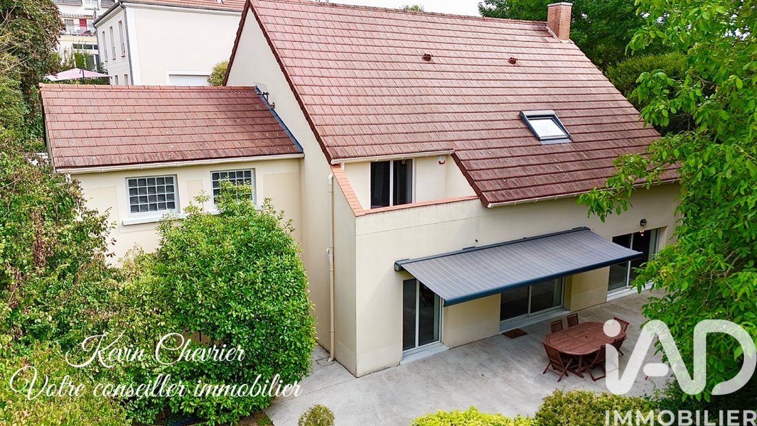 House in Crecy-la-Chapelle, Ile-de-France, France 2 - 18035502