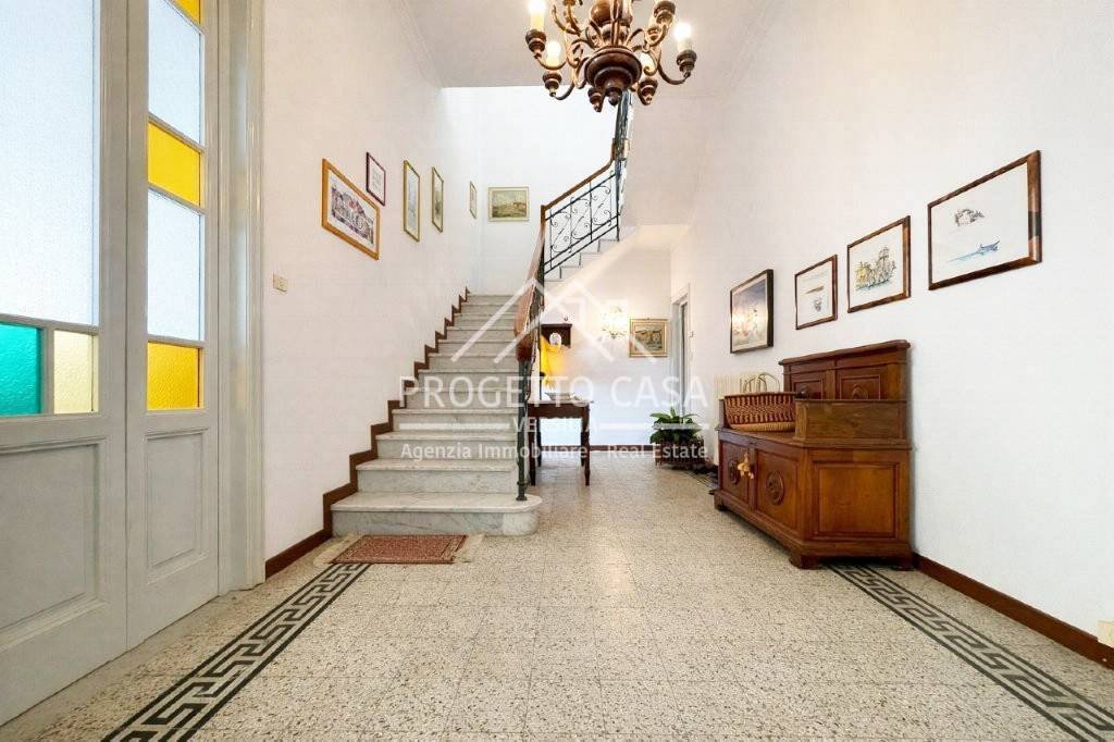 House in Lido di Camaiore, Camaiore, Tuscany 3 - 18021703