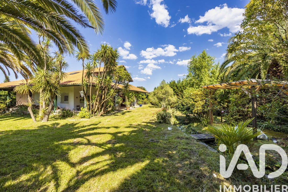 House in Mendi-Choko-Karrikatxar-Olhette, Urrugne, France 3 - 18035637