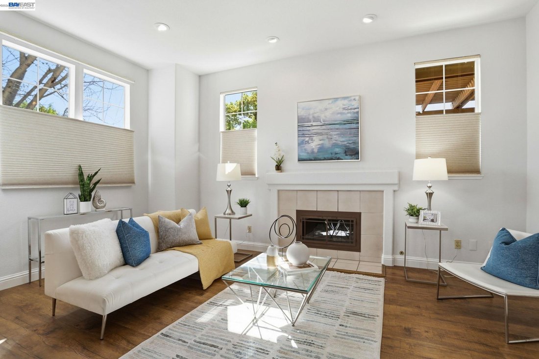 Condo in San Jose, California, United States 5 - 18028586