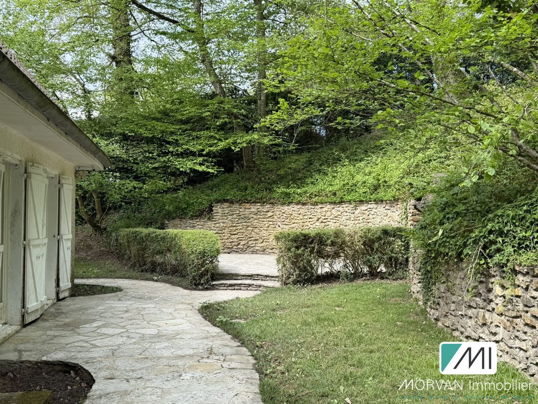 House in Les Essarts-le-Roi, Ile-de-France, France 2 - 18032606