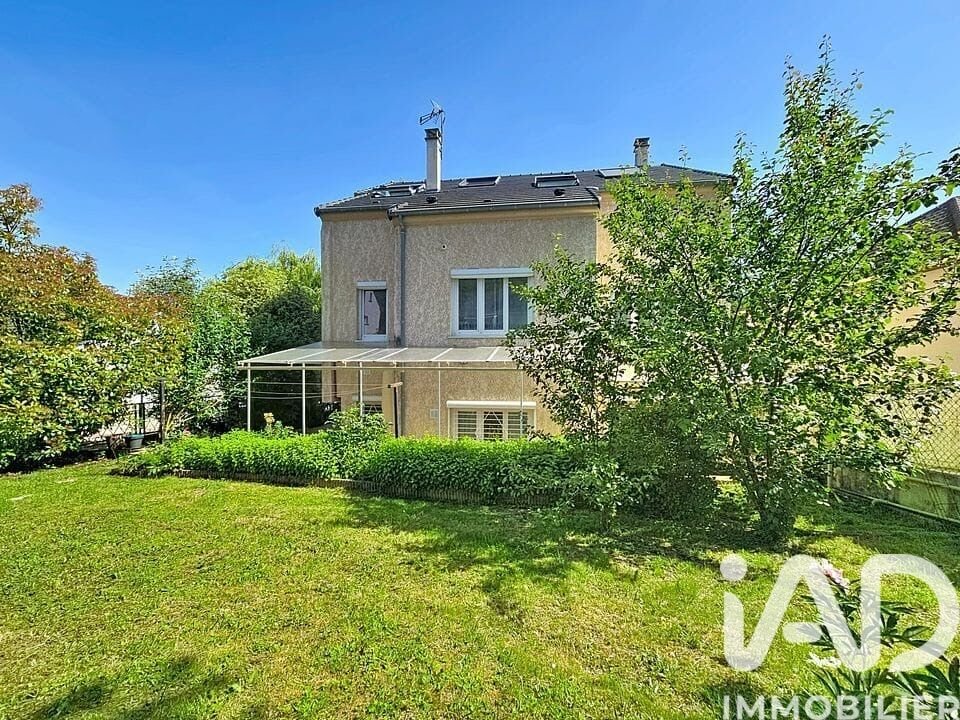 House in Epinay-sous-Senart, Ile-de-France, France 1 - 18035814