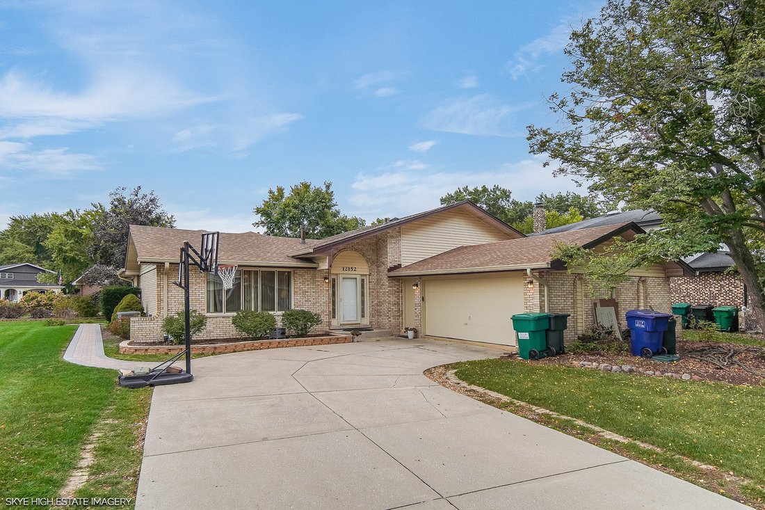 House in Orland Park, Illinois, United States 1 - 18030270