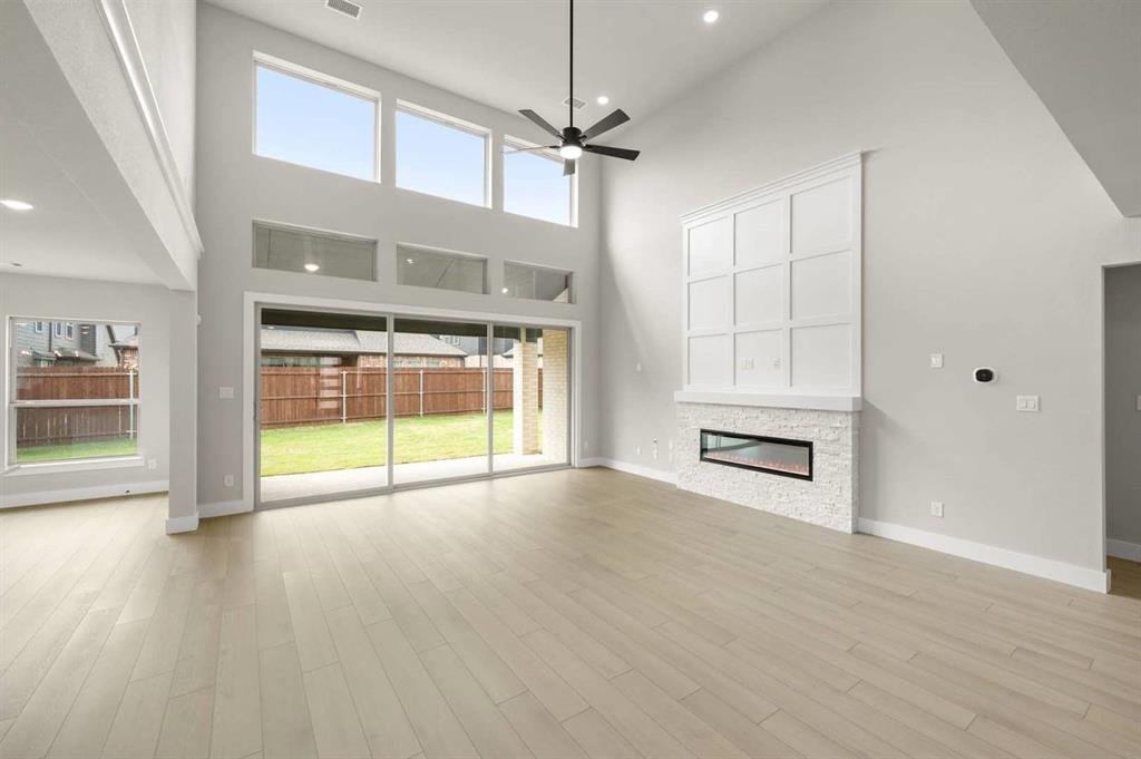 House in Burleson, Texas, United States 5 - 18030394