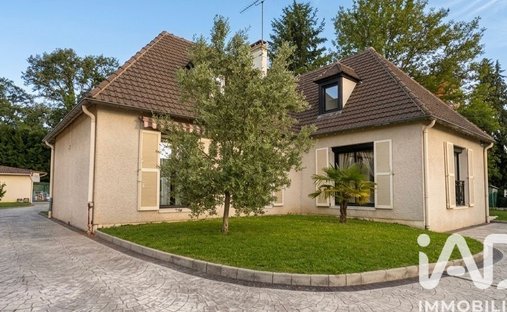 House in Montfermeil, Ile-de-France, France 1