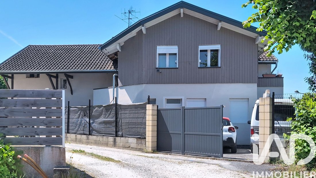 House in Saint-Cergues, Auvergne-Rhône-Alpes, France 2 - 18035415