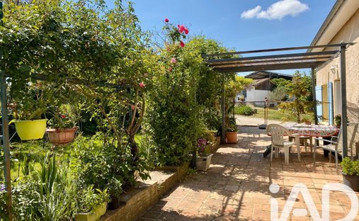 House in Castelmoron-sur-Lot, Nouvelle-Aquitaine, France 1