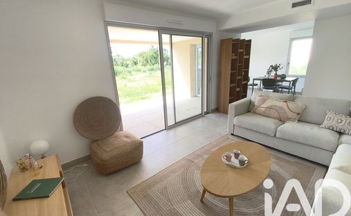 Apartment in Granettes-Jauberte-Sainte Anne, Aix-en-Provence, France 1
